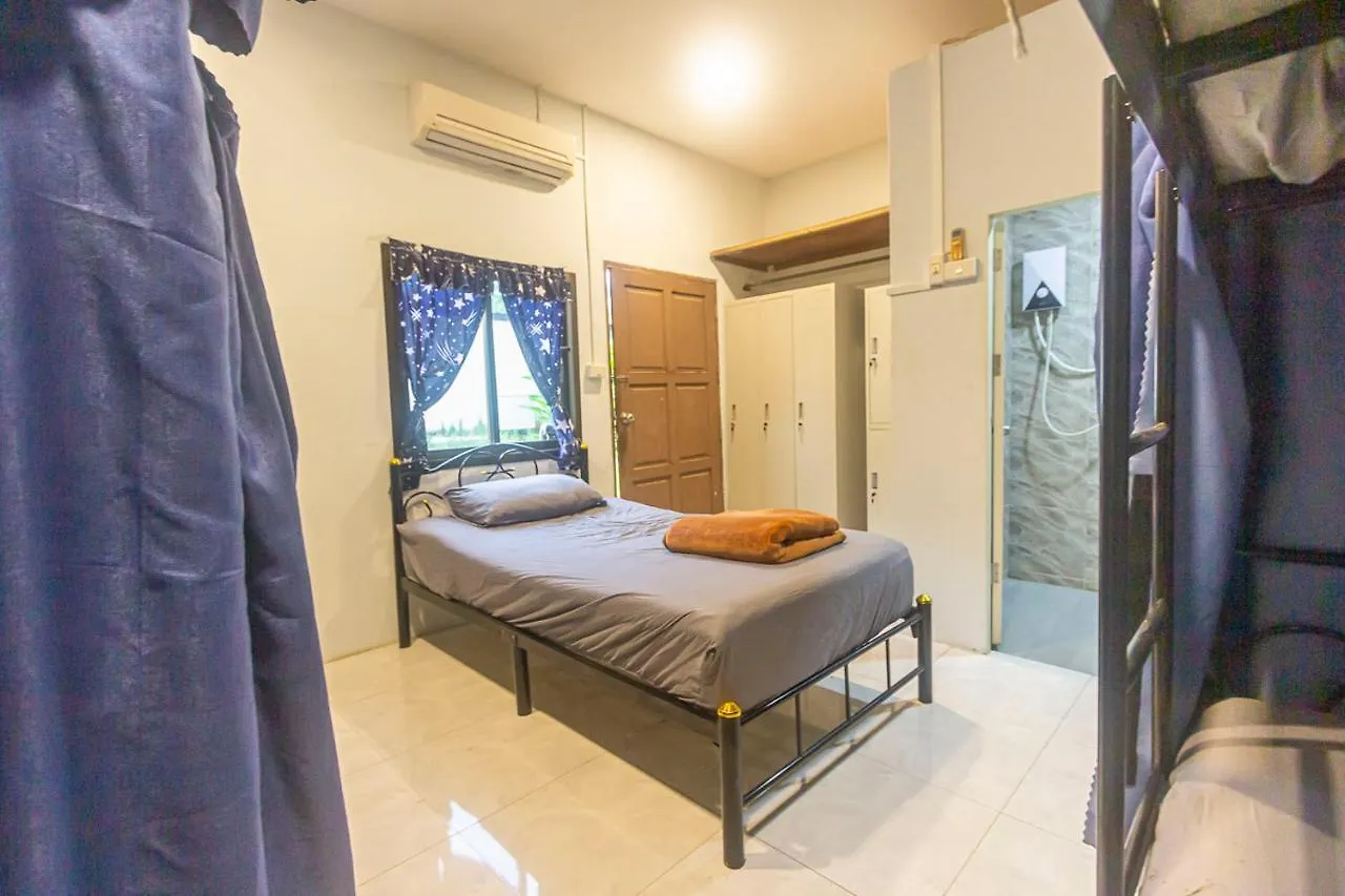 The Travelers Friend En Suite Dorm Room Ac Ban Ai Dao